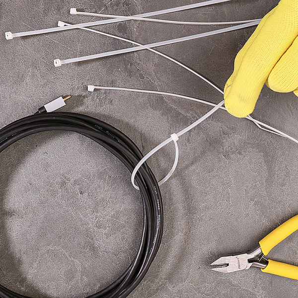 Хомут nylon 3.6 х 200 мм 100 шт  белый  REXANT купить за 136 руб. в Новосибирске