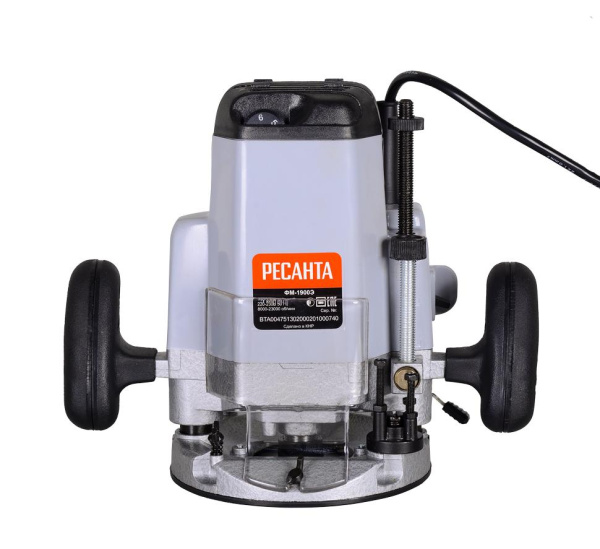 Фрезерная машина ФМ-1900Э РЕСАНТА, цанги в комплекте, 75/13/2 купить за 11&nbsp;389 руб. в Новосибирске