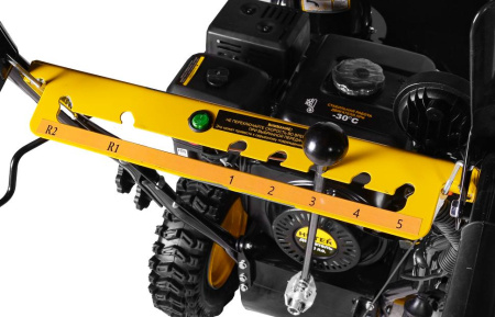 Снегоуборщик Huter SGC 4800E купить за 63&nbsp;100 руб. в Новосибирске