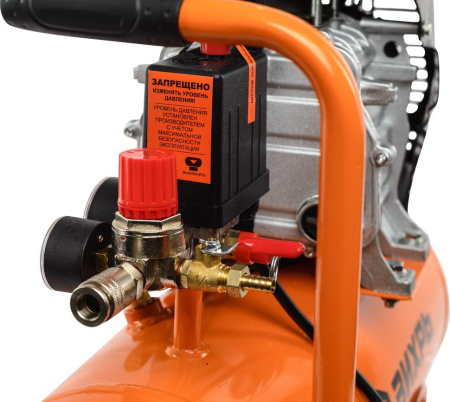 Компрессор воздушный КМП-260/24 Вихрь, 74/3/3 купить за 11 490 руб. в Новосибирске