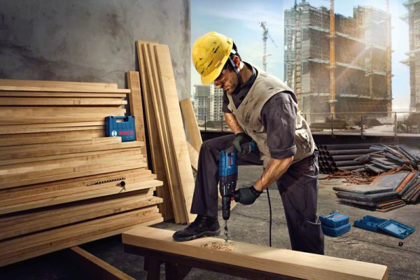 Перфоратор Bosch GBH 240 SDS-Plus, 790 Вт, 2.7 Дж, 930 об/мин, 4200 уд/мин, кейс, 2.8 кг, 1257998 купить за 0 руб. в Новосибирске