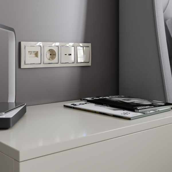 Розетка с заземлением (слоновая кость) / WL03-SKG-01-IP20-ivory / W1171003 купить за 417 руб. в Новосибирске