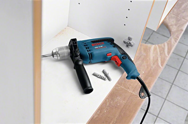 Дрель ударная Bosch GSB 13 RE (ЗВП), ключевой, 600 Вт, 44800 уд/мин, 2800 об/мин, реверс, 1.8 кг, 0152107 купить за 0 руб. в Новосибирске
