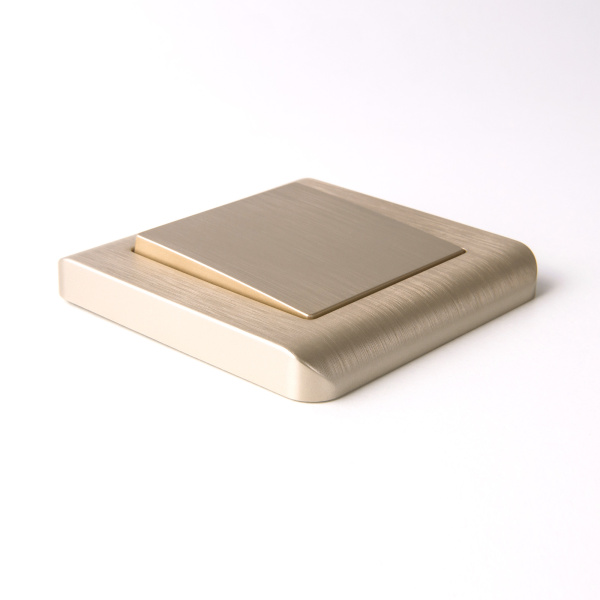 Рамка Stream на 1 пост (шампань) / WL12-Frame-01-shampan / W0012111 купить за 300 руб. в Новосибирске