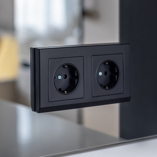 Рамка Stark на 2 поста (черный) / WL04-Frame-02-black / W0021808 купить за 479 руб. в Новосибирске