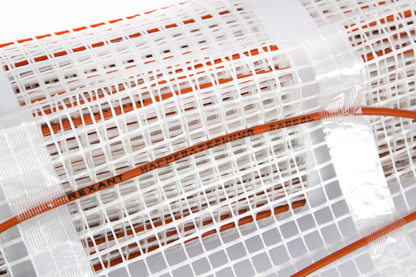 Теплый пол 3,6 мм REXANT Extra, площадь 4,0 м2 (0,5 х 8,0метров), 640Вт, (нагревательный мат) купить за 15&nbsp;331 руб. в Новосибирске