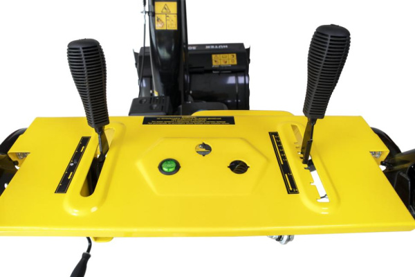 Снегоуборщик Huter SGC 4800EX (с электростартером) купить за 60 990 руб. в Новосибирске