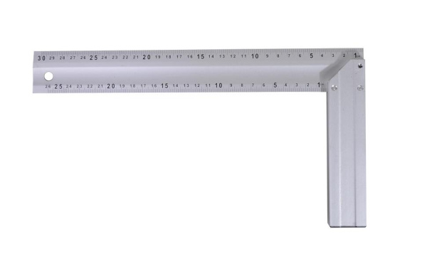 Угольник литой 300 мм, 73/11/3/3 "ВИХРЬ" купить за 531 руб. в Новосибирске